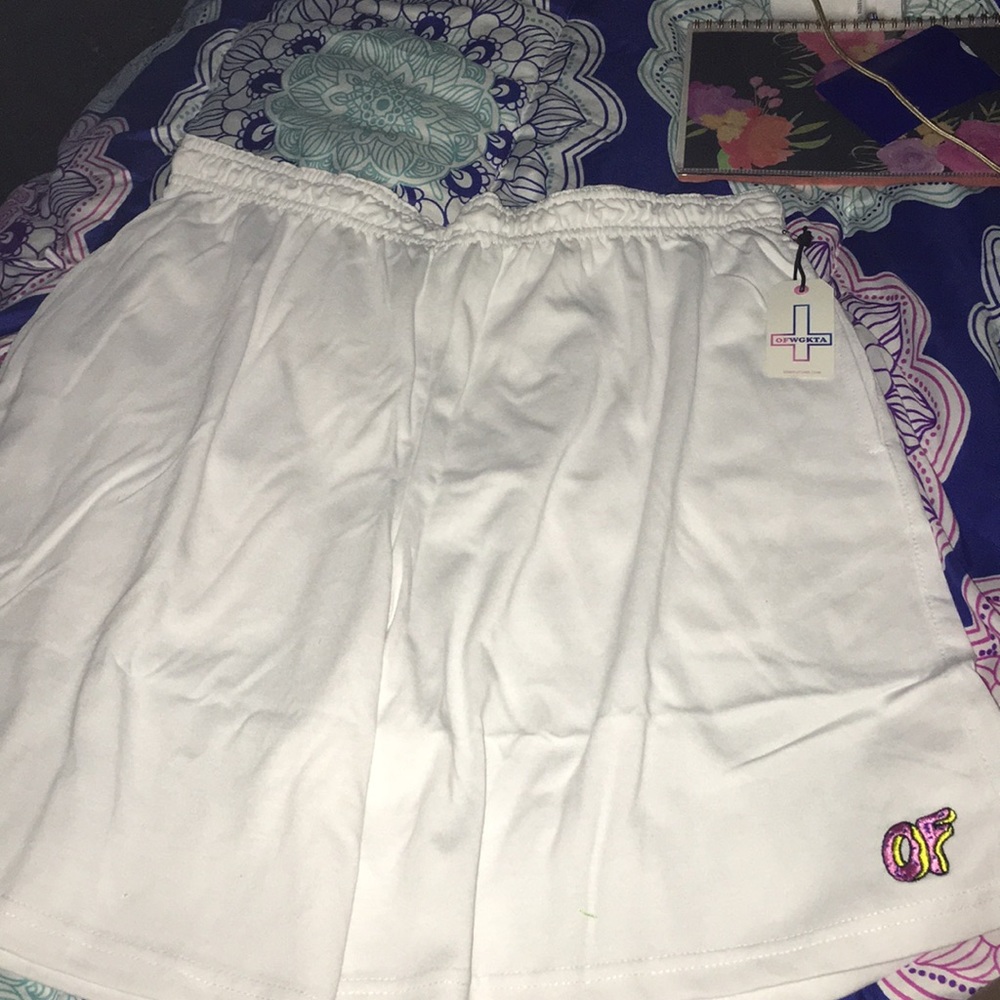 All white cotton shorts